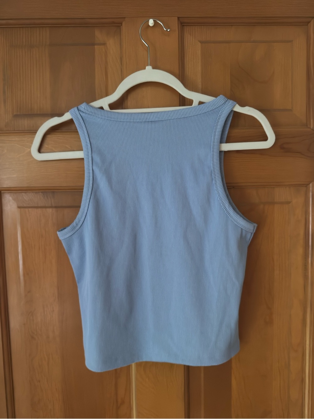 Divided Ribbed Tank Crop Top - Picture 3 of 3